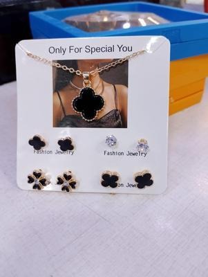 Fancy Necklace Set